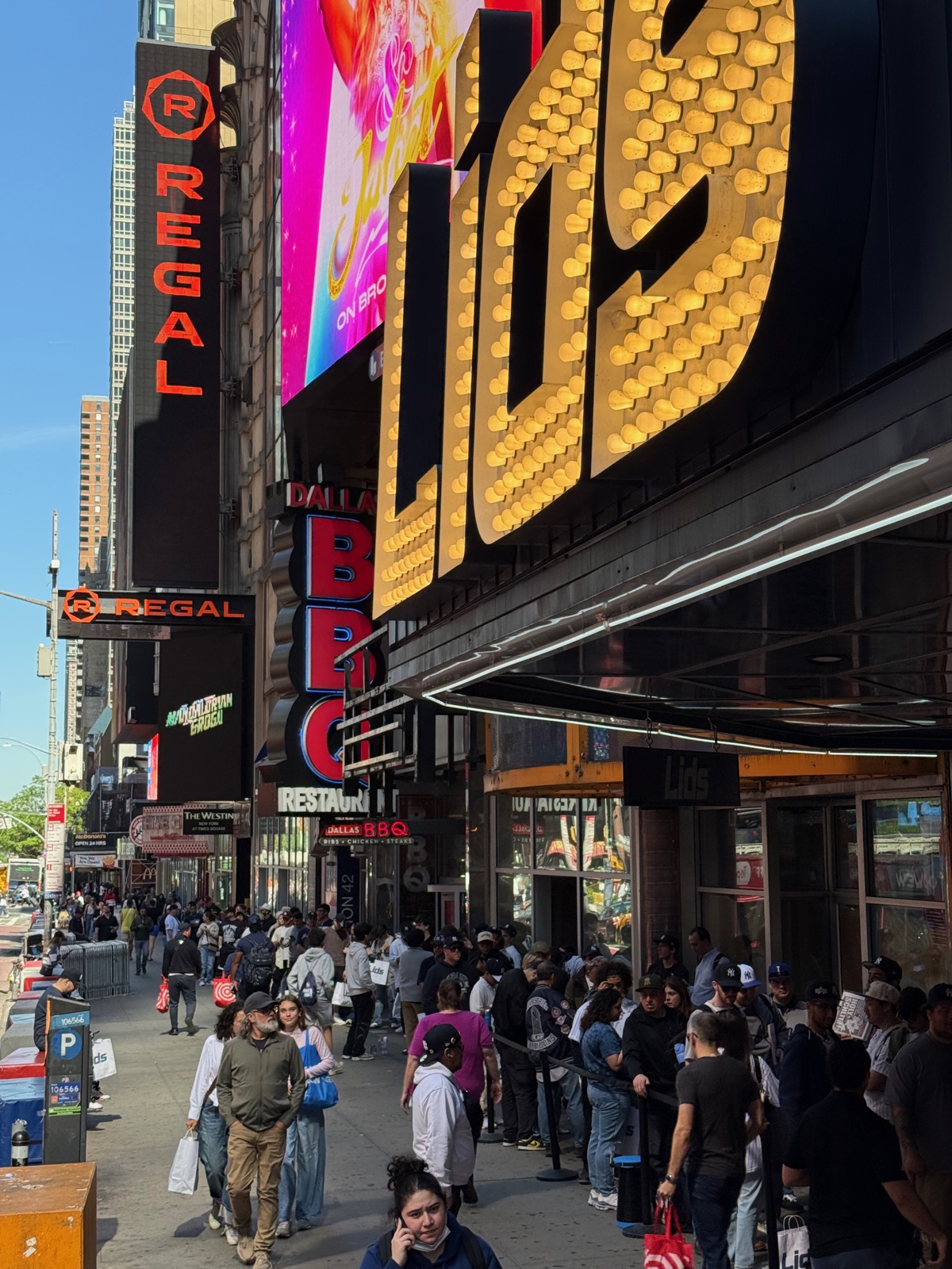 Fans lined up outside Lids 42nd St for Cam Schlittler